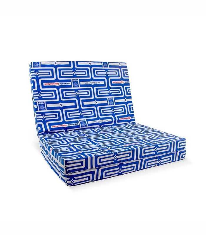 Folding Mattress For Relaxing 03 Folding Mattress For Relaxing